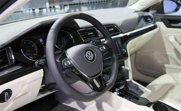 新车异味就是甲醛?